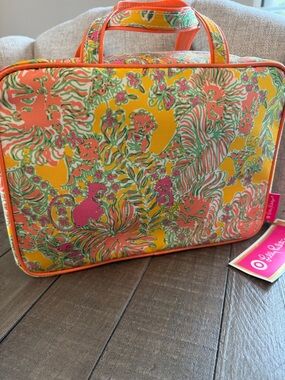 Lilly Pulitzer x Target Anniversary Collection “See You Later” Toiletry Bag